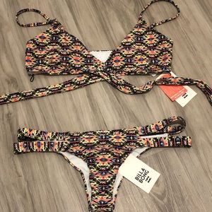 NWT Billabong Bikini Size Large